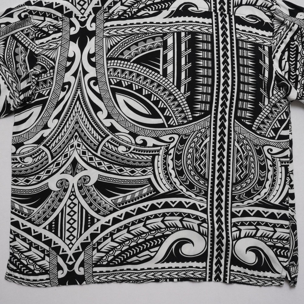 Hula Bay Aloha Shirt Mens XL Black White Polynesian Tribal Rayon Short Sleeve - Picture 14 of 16